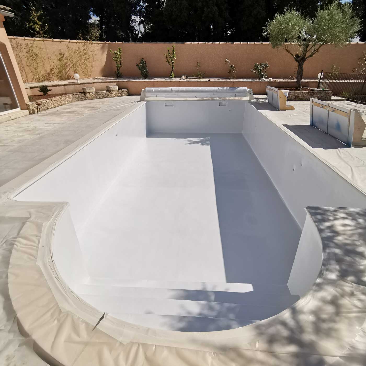 piscine résine